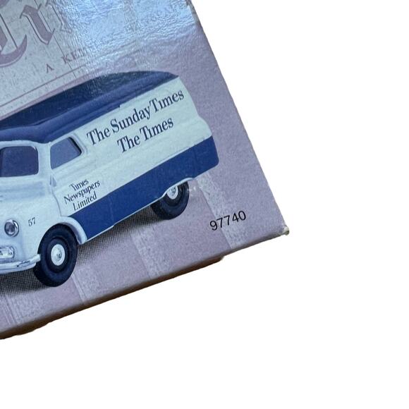 Corgi The Times Classic Set Sunday Times newspaper trucks diecast Collectibles - Picture 13 of 13